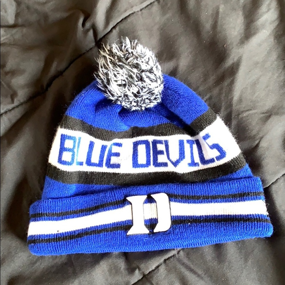 Duke Pom hat